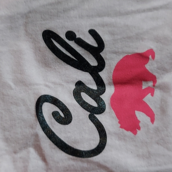 Cali t-shirt size small pink - Picture 3 of 4